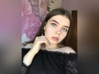 LaurieBarrington's Offline XXX Chat