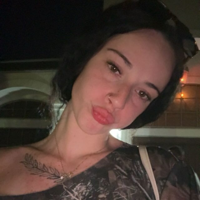 faithluvv webcam profile - Saudi Arabian