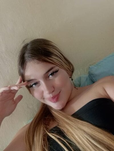 milu_777 Live Cam on StripChat