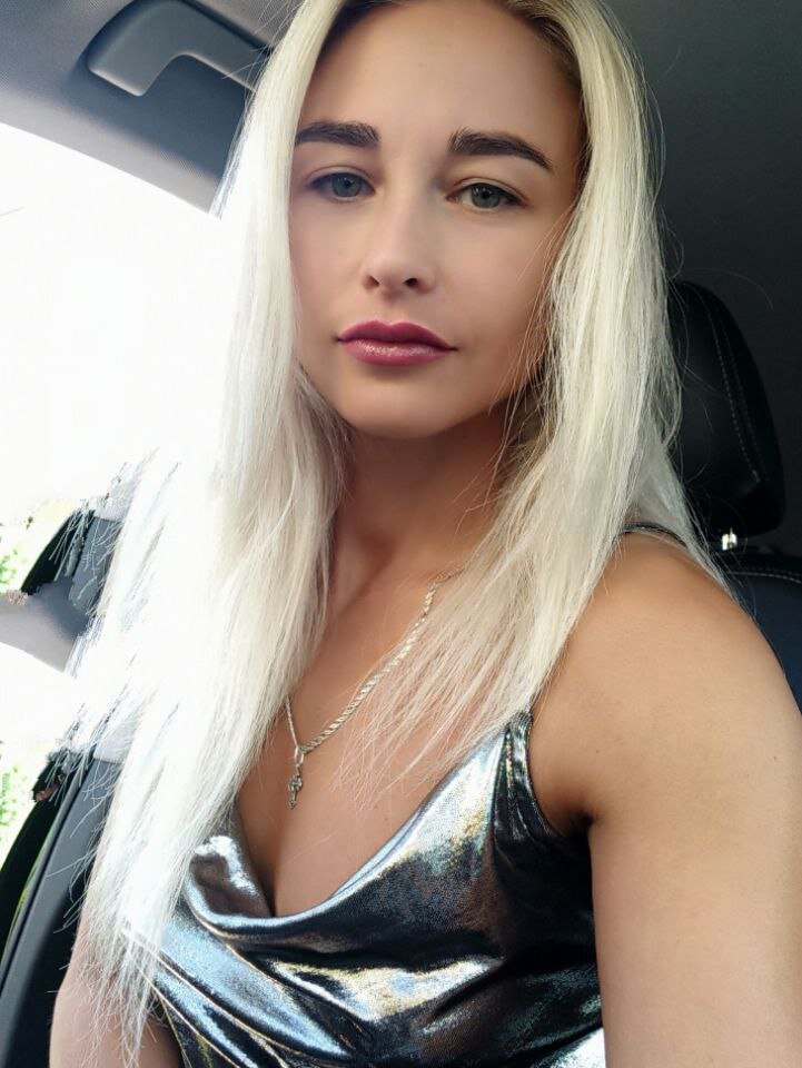 HollyCrystals' Offline XXX Chat