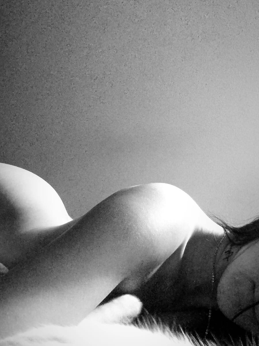 Live sex webcam photo for jeyn_cb #288855327