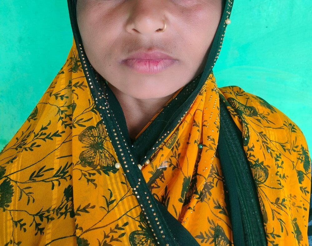 badgirlwebcam.com pari_rathore livesex profile in bisexual cams