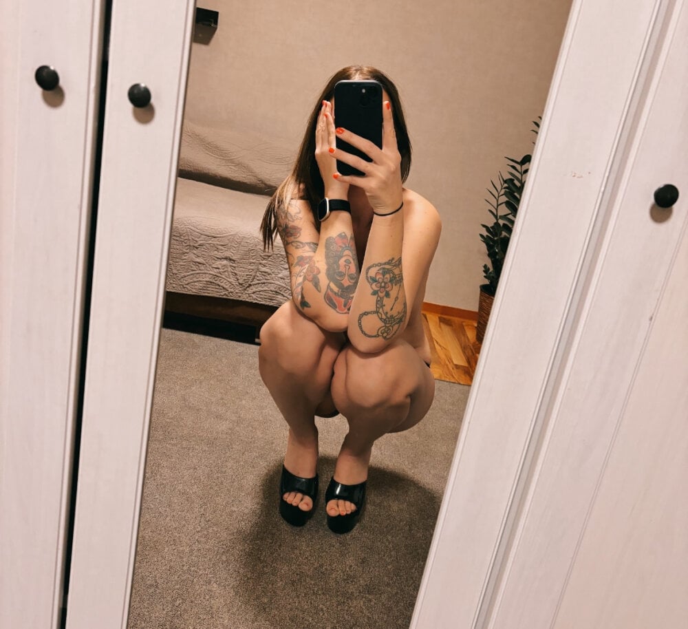 Lisa-Marie33 profile