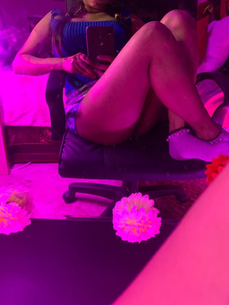 Indi_Naughty_Girl