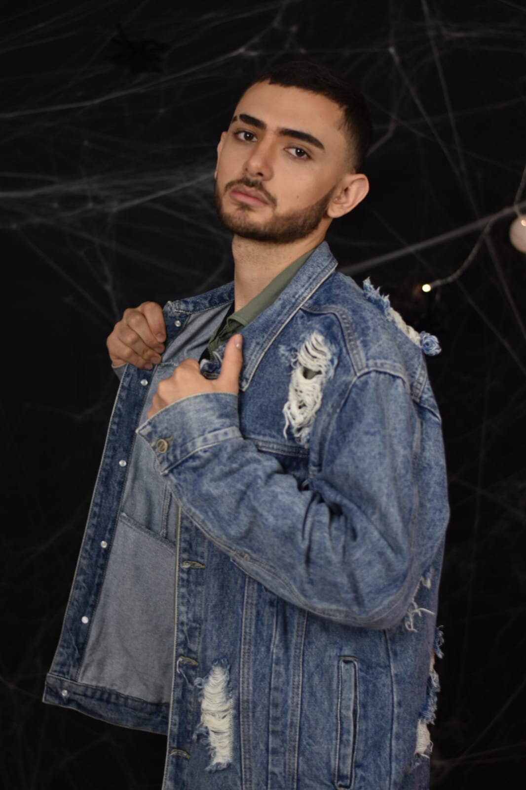 Apolo_jones00