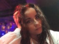 Nic0le_Kink's Offline Chat Room