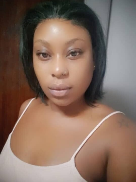 elivecams.com Lovegiver16 livesex profile in co cams