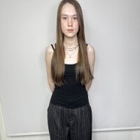 KeeleyEmbry's webcam live show