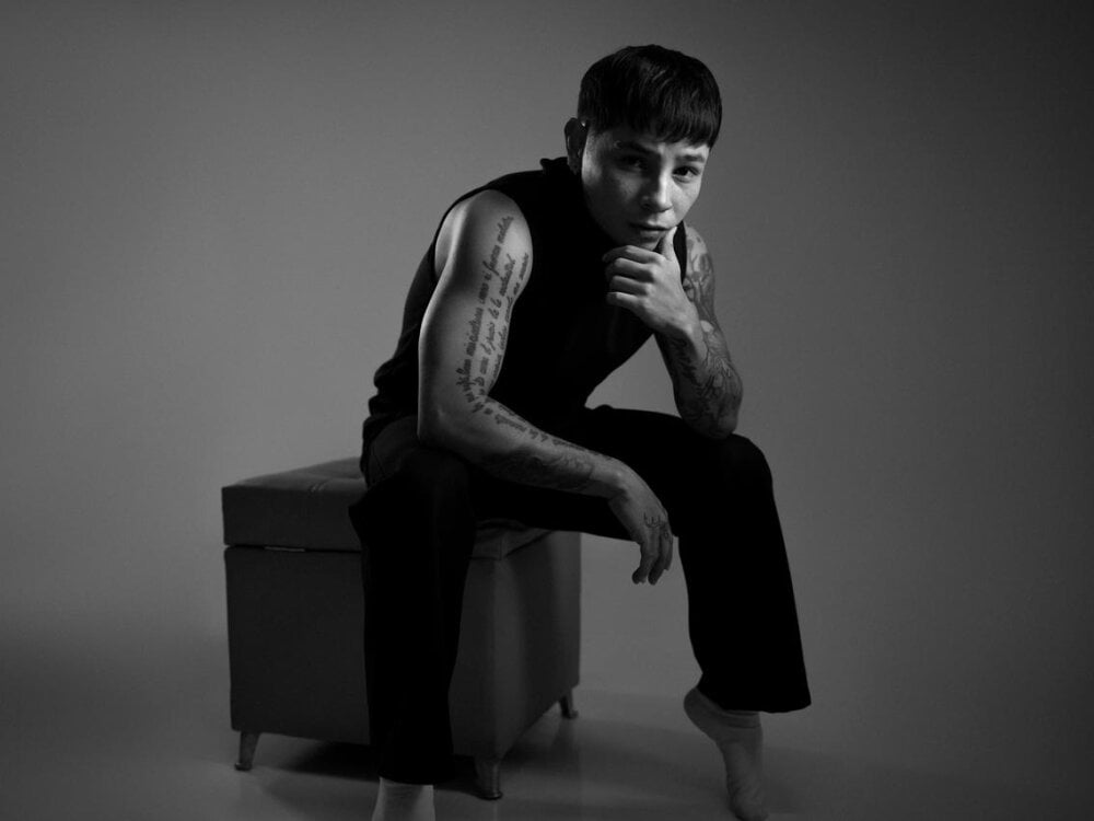 tattokoi's Offline XXX Chat