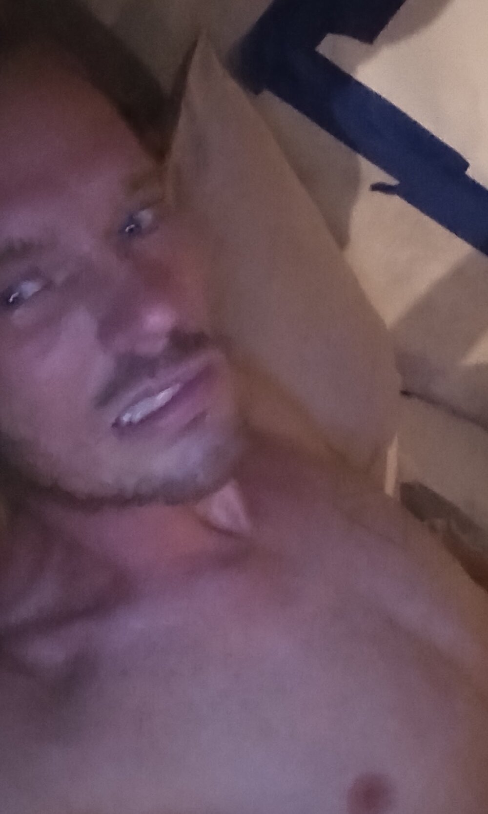 bottom4uyou from stripchat