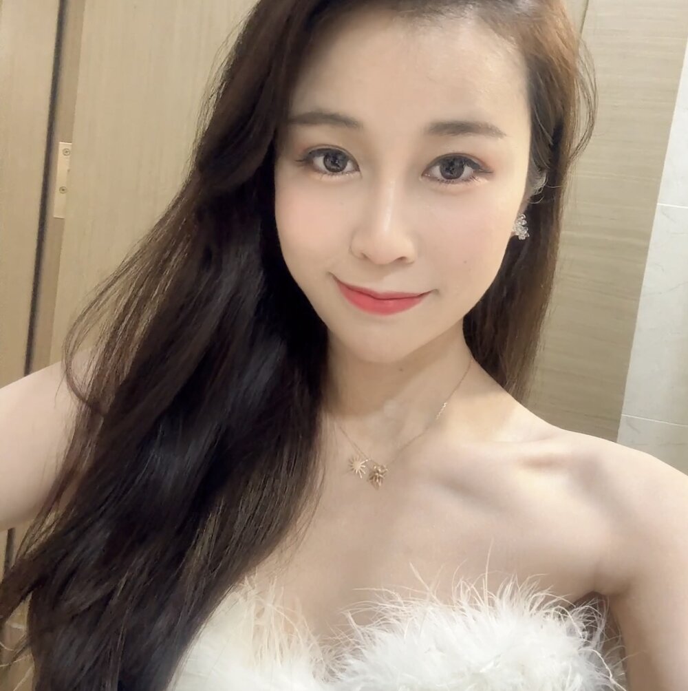 -Alina-lucky- profile