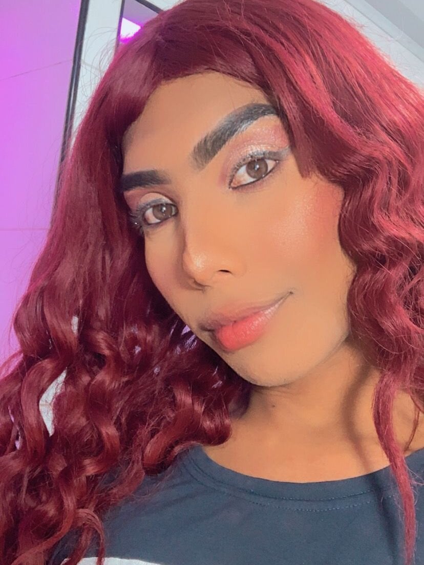 emeli_roushot profile