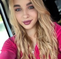 LienaLust's Offline Chat Room