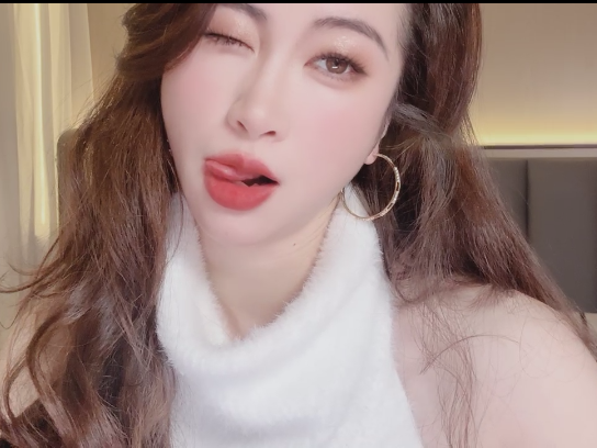 cheapadultsexcams.com wuyueaini livesex profile in asian cams