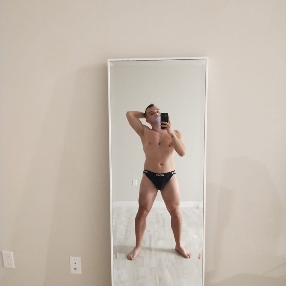 MichaelCollinss_ profile
