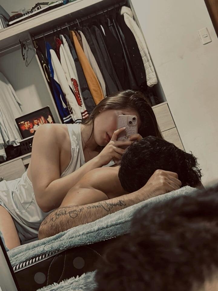 MiaAndRicee live cam model at StripChat