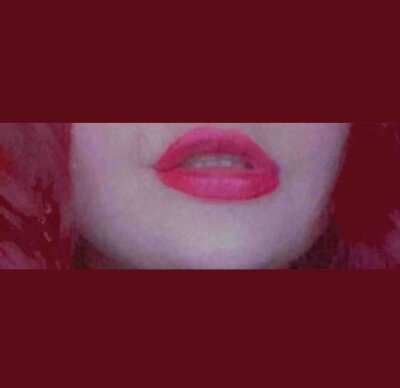 Roseyredlips