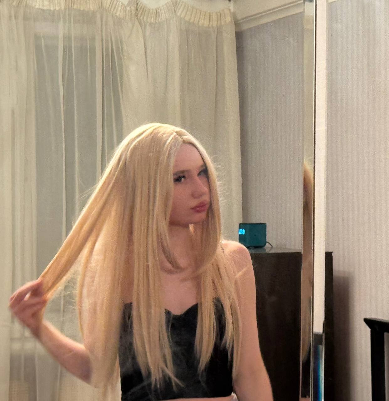 LolaRay__