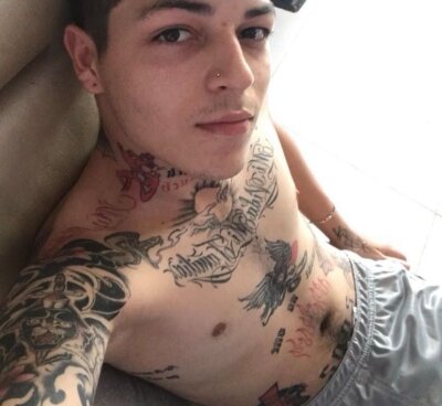 dilan_tatto from stripchat