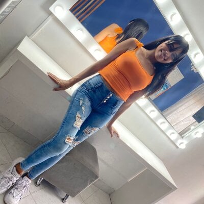 Amira_Hot18