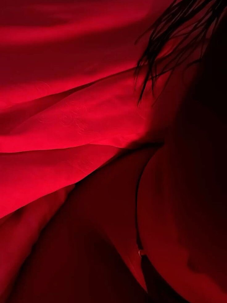 Ravenna_Knight's Offline XXX Chat