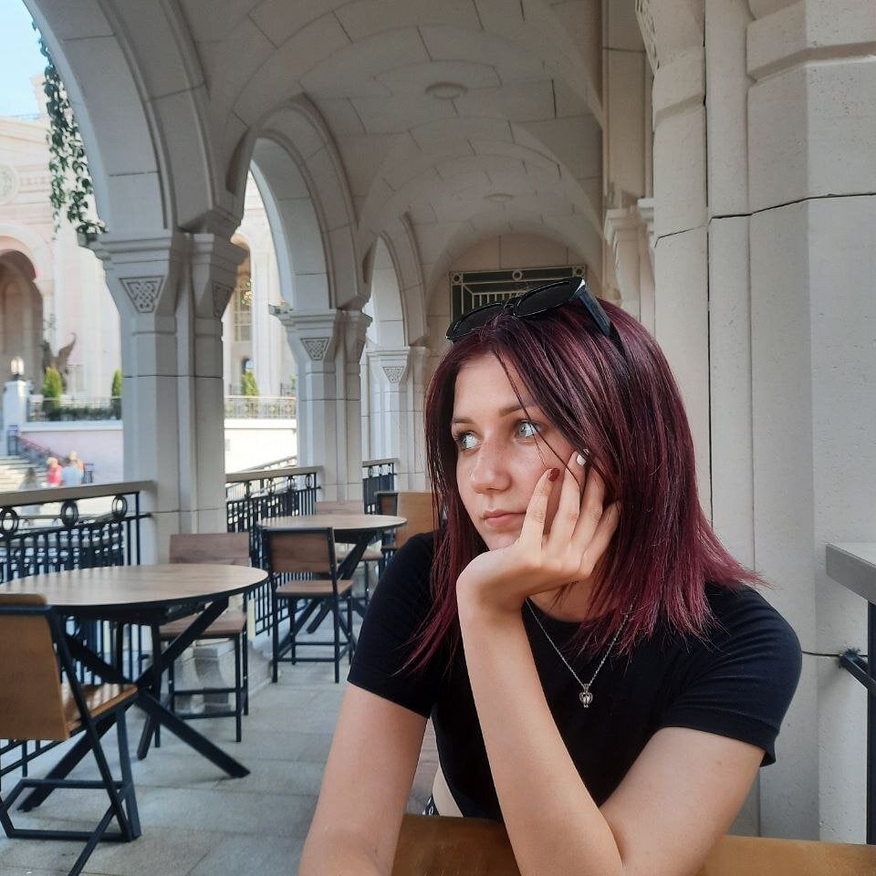 EsmeEarney profile