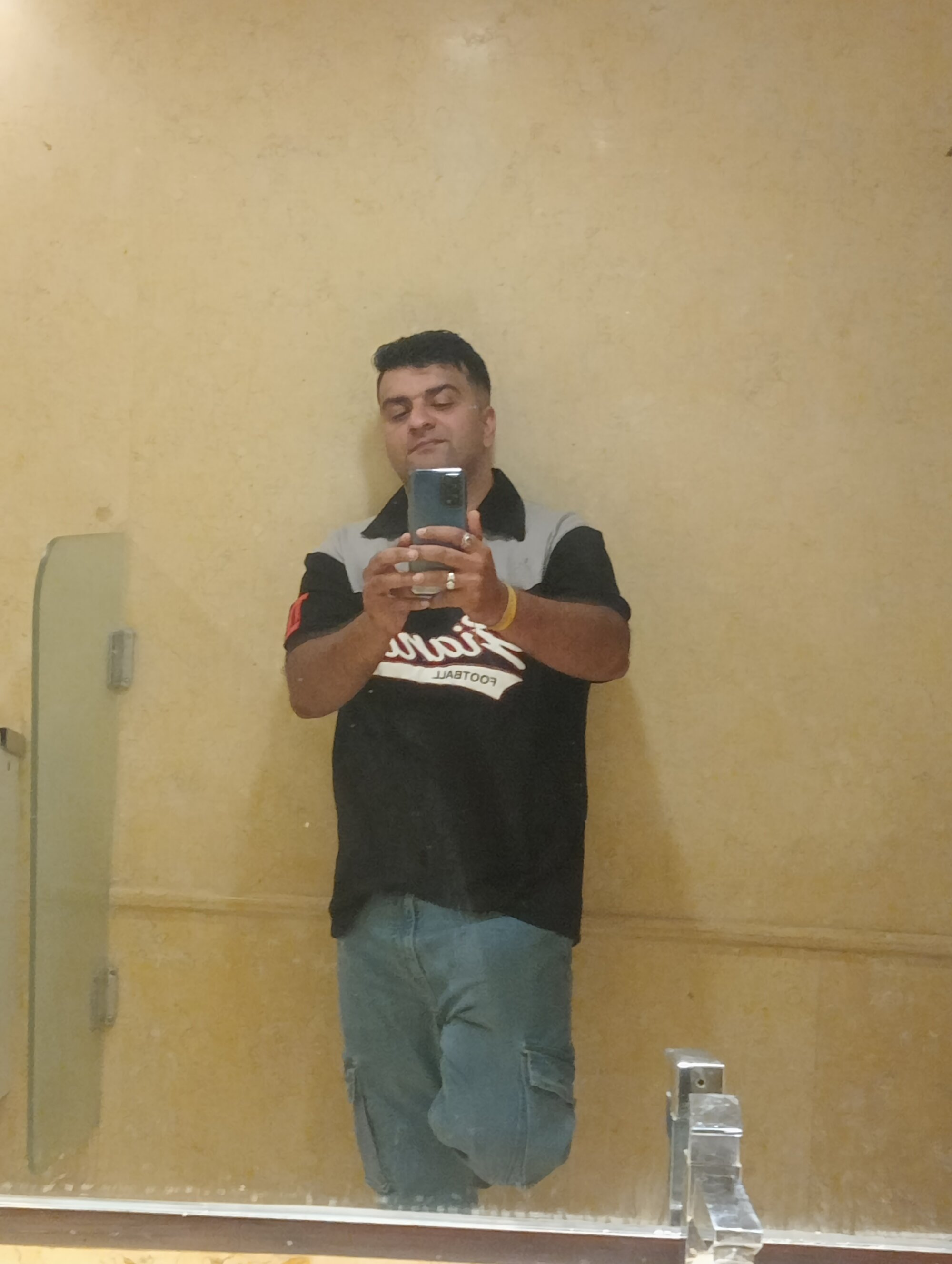 sexy_manindia28