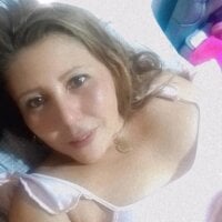 SharonMae's Offline Chat Room