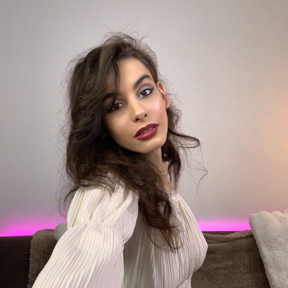 Mazzekyn's Offline XXX Chat