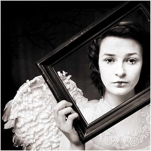 glamcambabes.com royyaa livesex profile in the-blue-banana cams