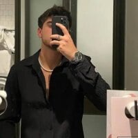 8bigbrowncock's webcam live show