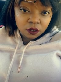 Nechelle-Shay offline chatrum