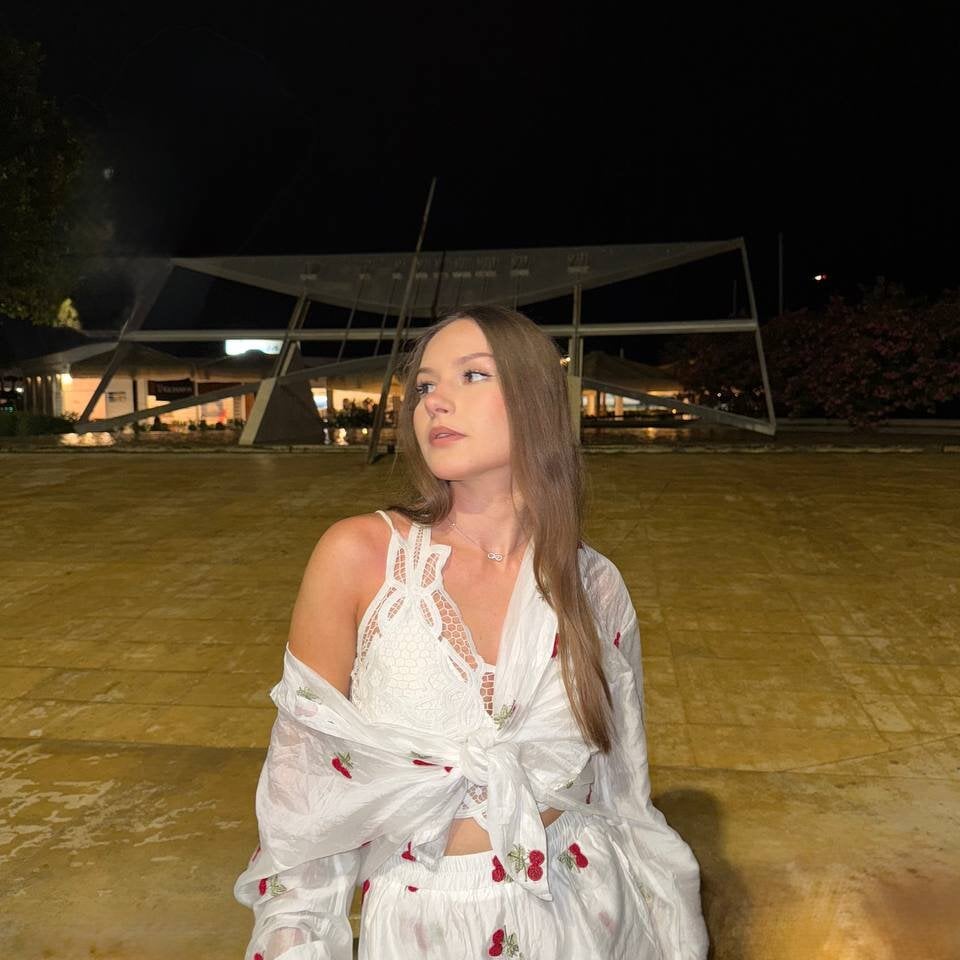 pornsexycams.com lindsayblackshire livesex profile in la cams