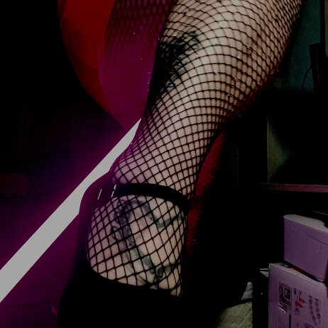 Live sex webcam photo for MaddamTwist #290619106