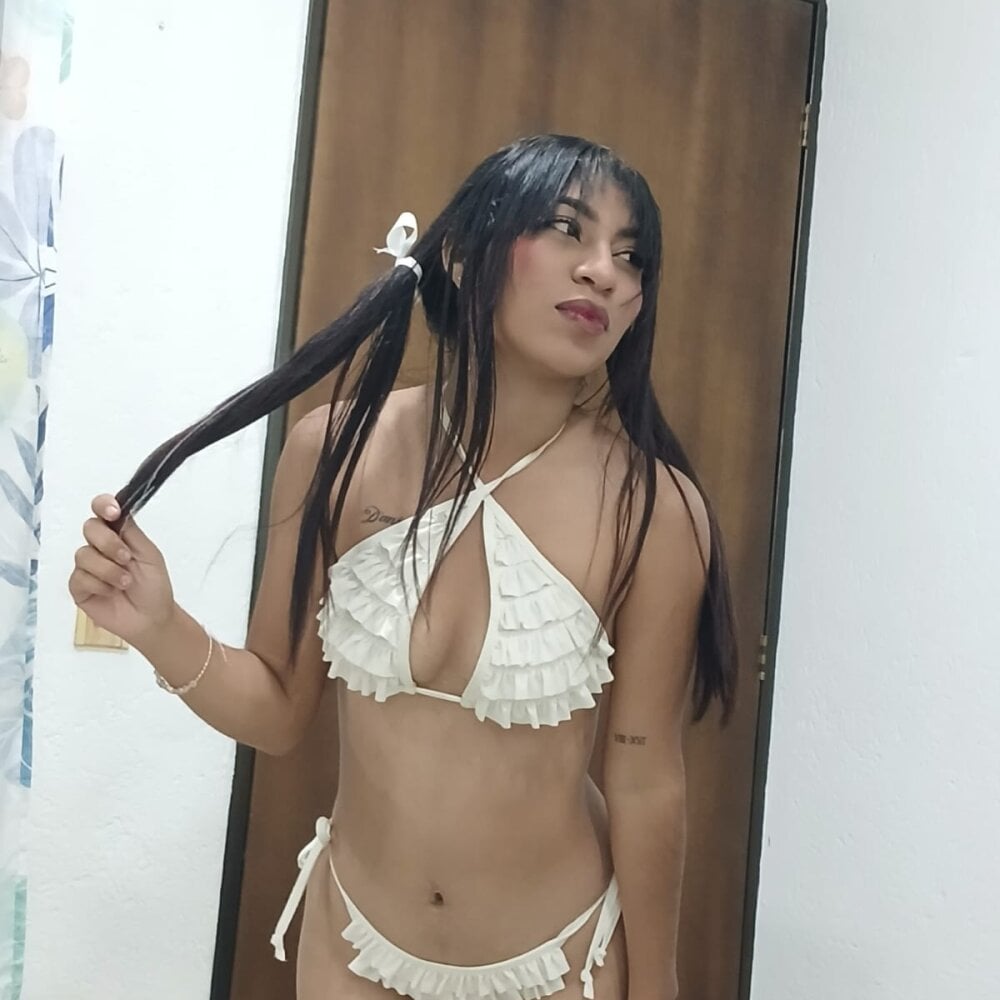 amateursex-livecam.com joryinateen livesex profile in spanish cams