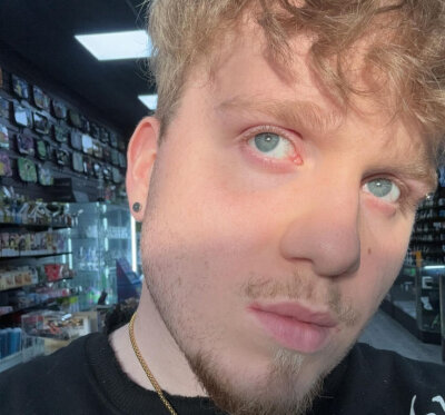 st4rb0y111 from stripchat