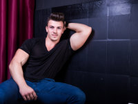Fit_Edward's Offline Chat Room