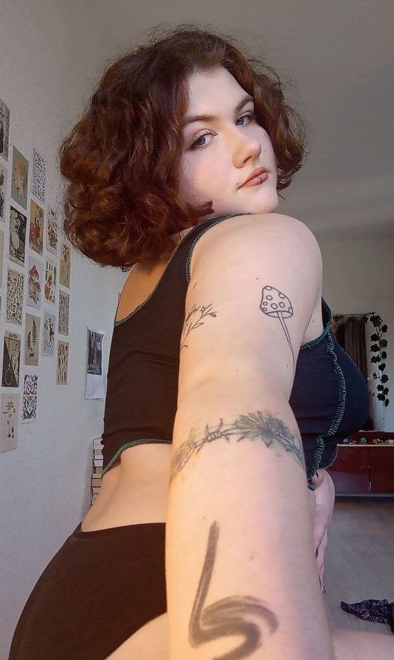 Live sex webcam photo for Naomi_Garc1a #288973555