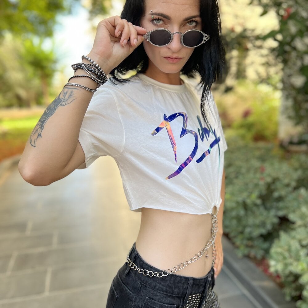 Alice_in_SexLand_ profile