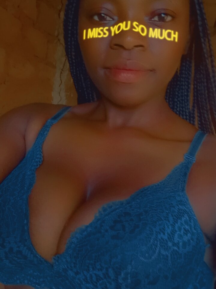 goodnesszneli from stripchat
