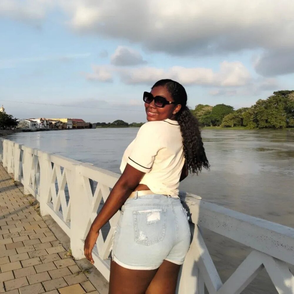 sabriana_smith1 profile