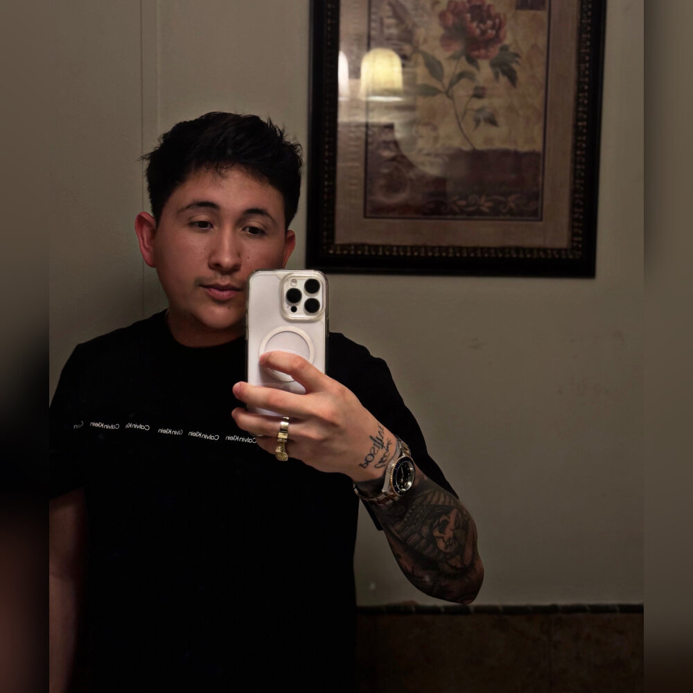 alex_12a from stripchat