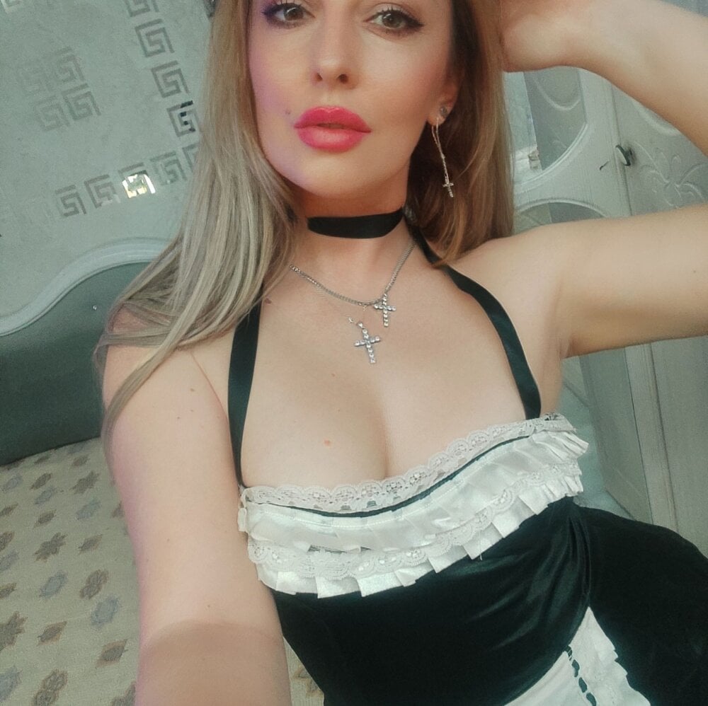 onaircams.com nakedream livesex profile in ukr cams