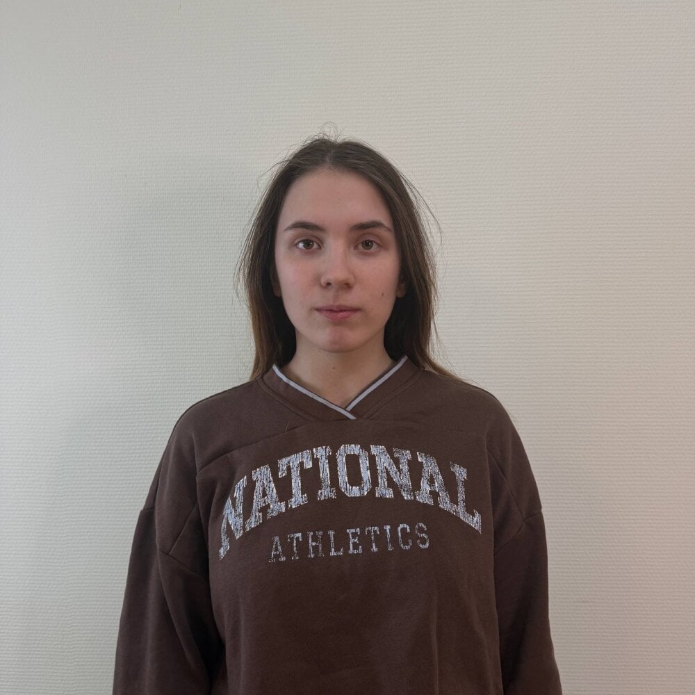 stripchat halleykeer webcam profile pic via show2cam.com