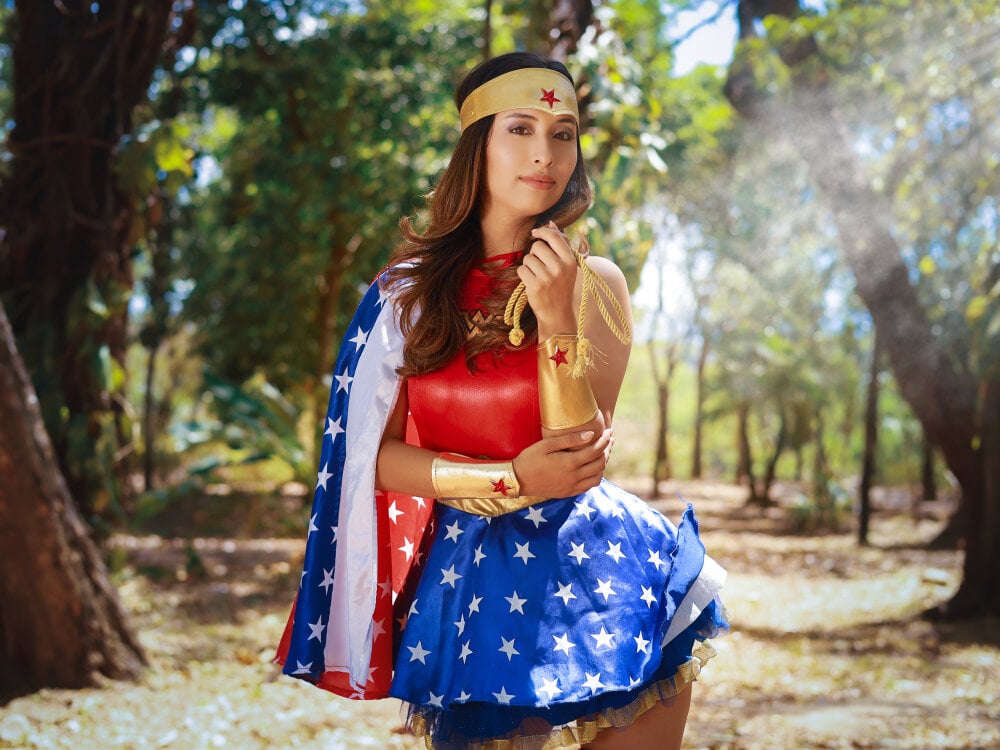 little-emma from stripchat