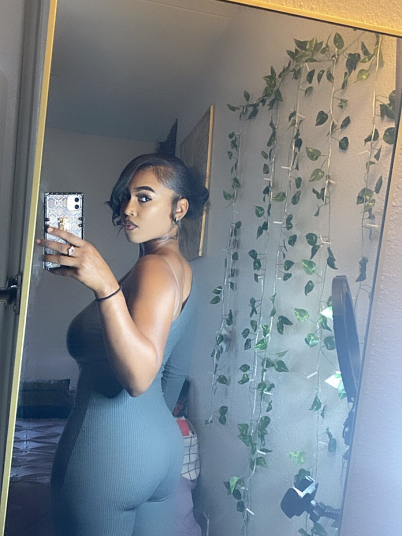 Goddessari21 profile