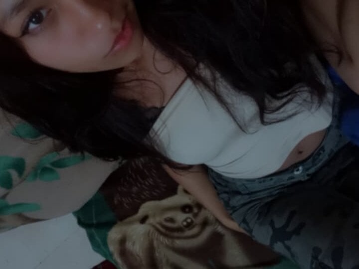 pornos.live serabella_s livesex profile in brown-hair cams