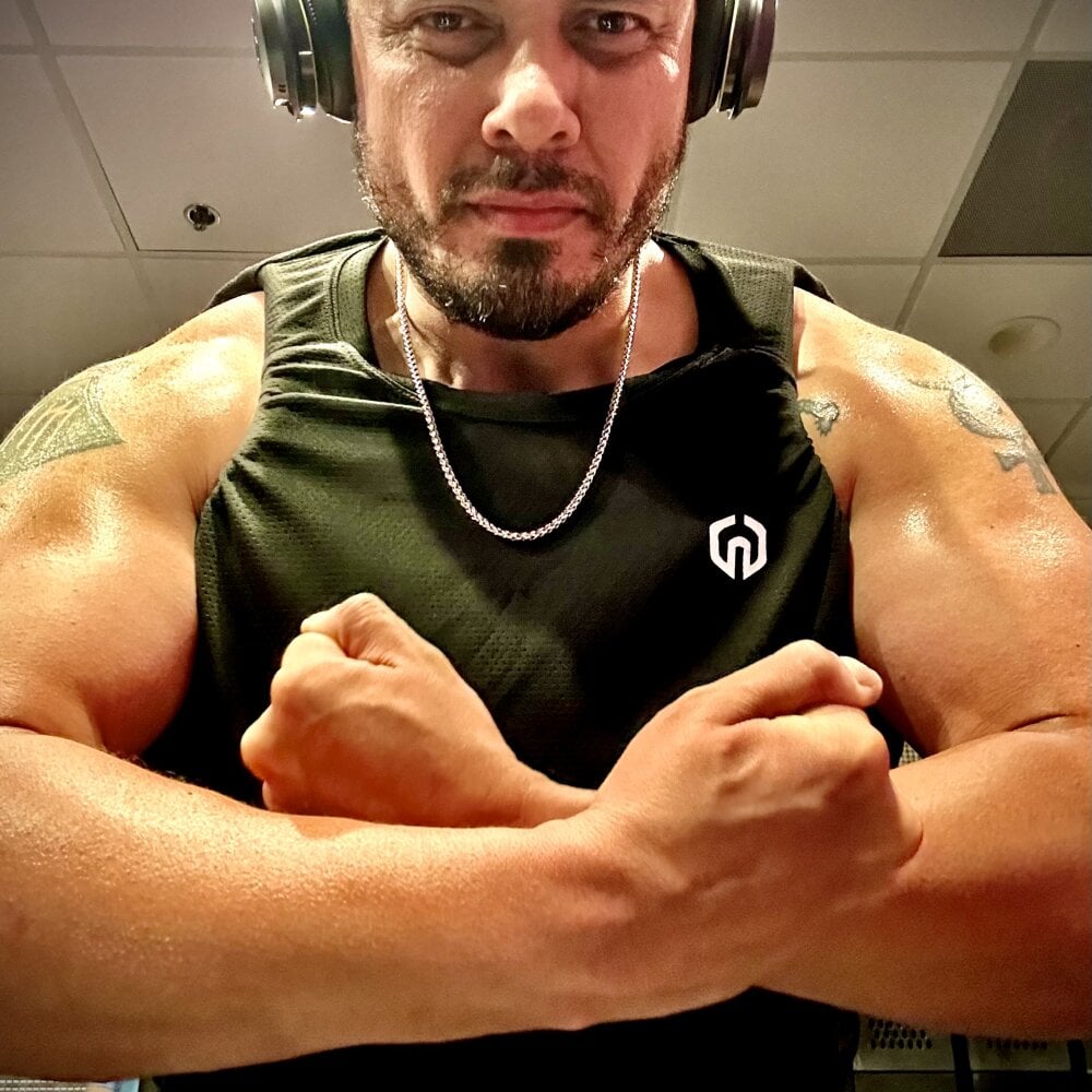daddycums81