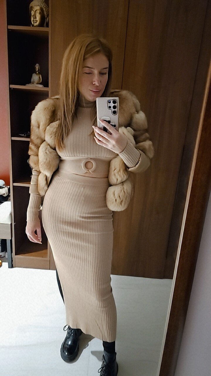 Debraleee_