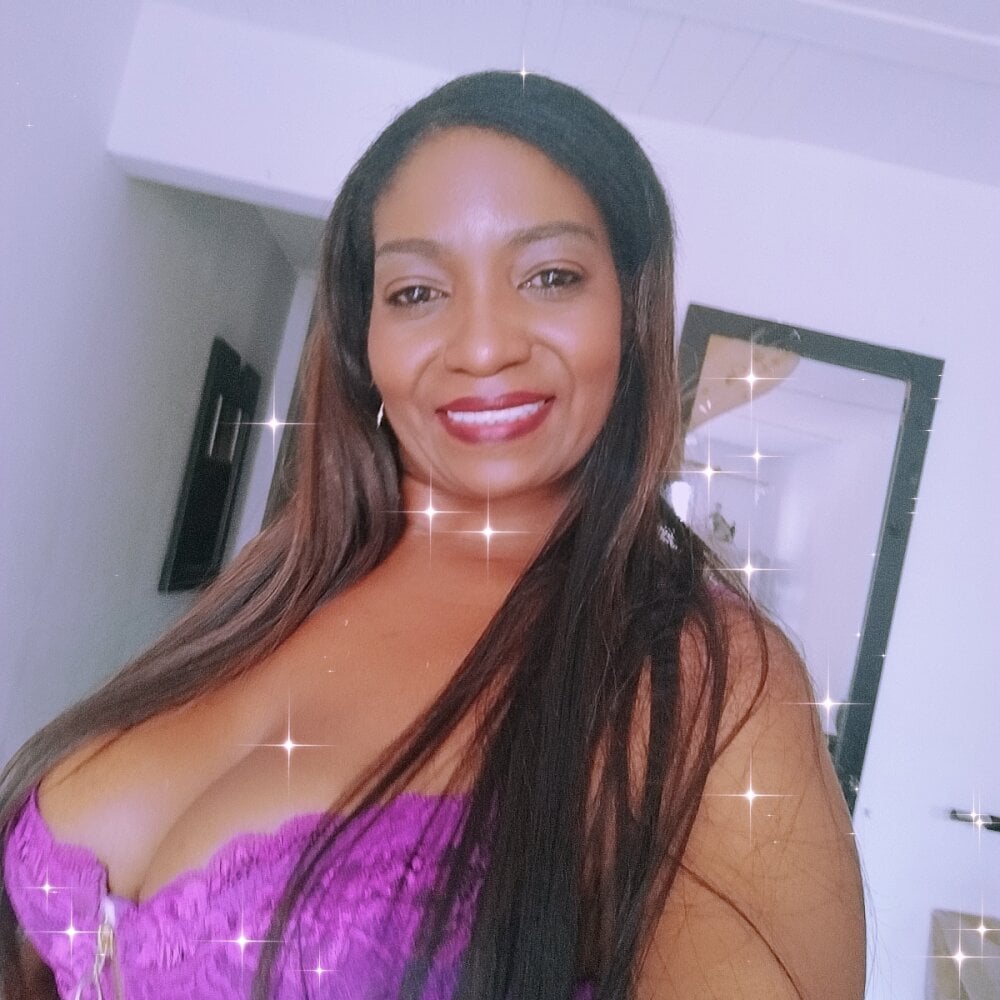 elivecams.com laseducida livesex profile in spanish cams